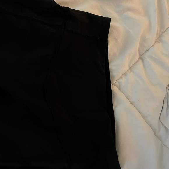 Lululemon high rise leggings with no front seam - Picture 6 of 8